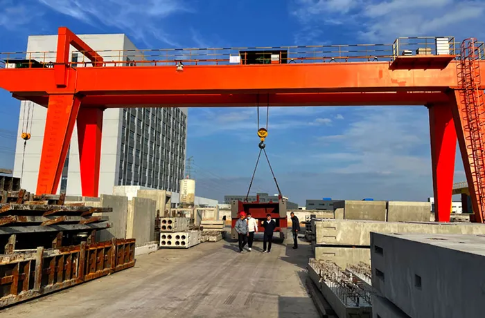 Hoist Double Beam Gantry Crane for sale